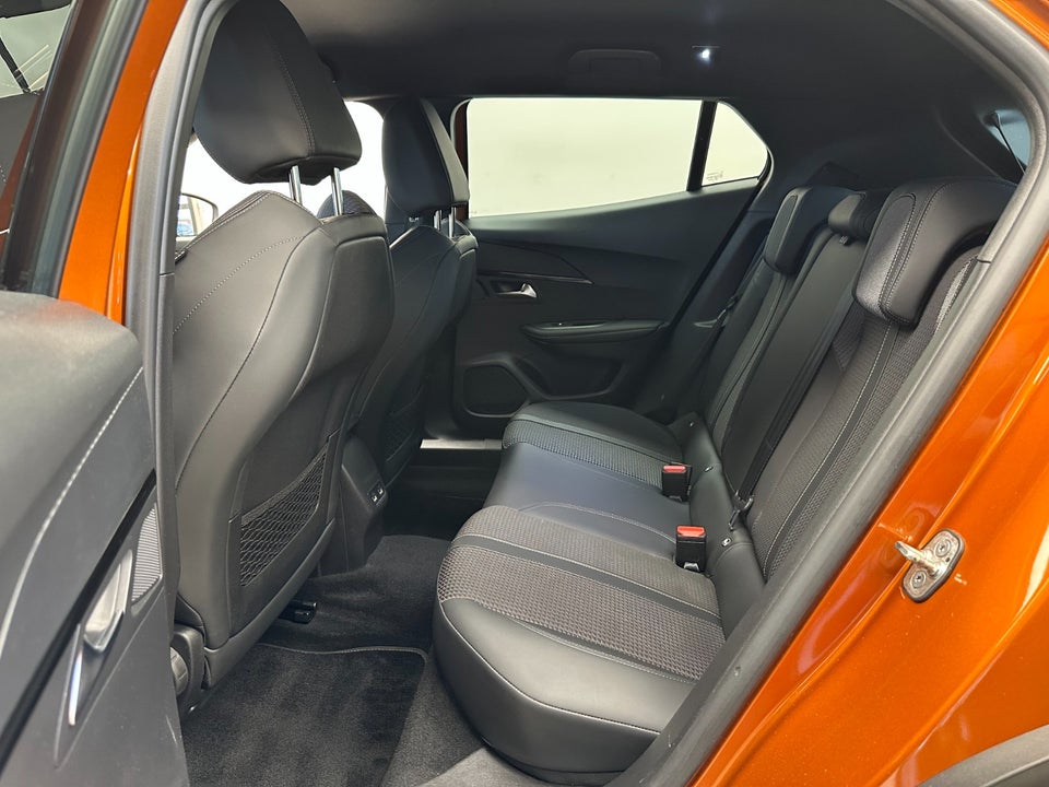 Peugeot e-2008 50 GT 5d