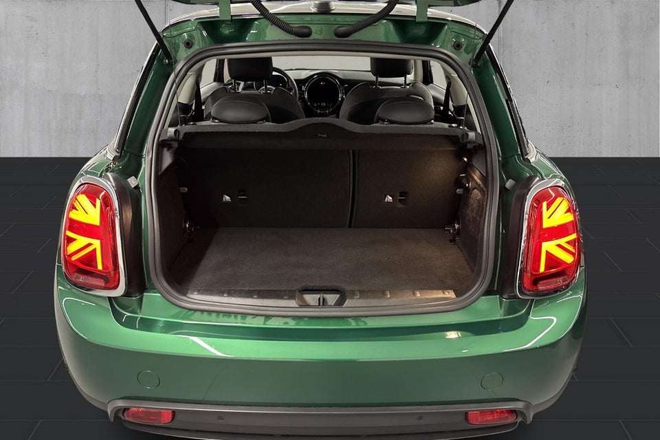 MINI Cooper SE Classic Trim 3d