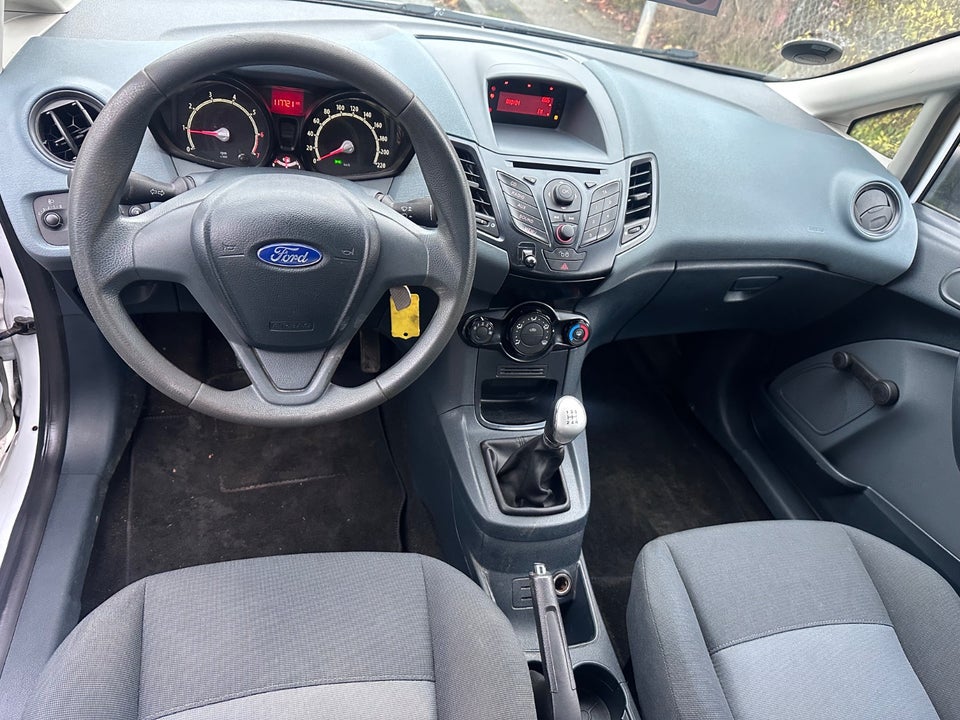 Ford Fiesta 1,25 60 Titanium 3d