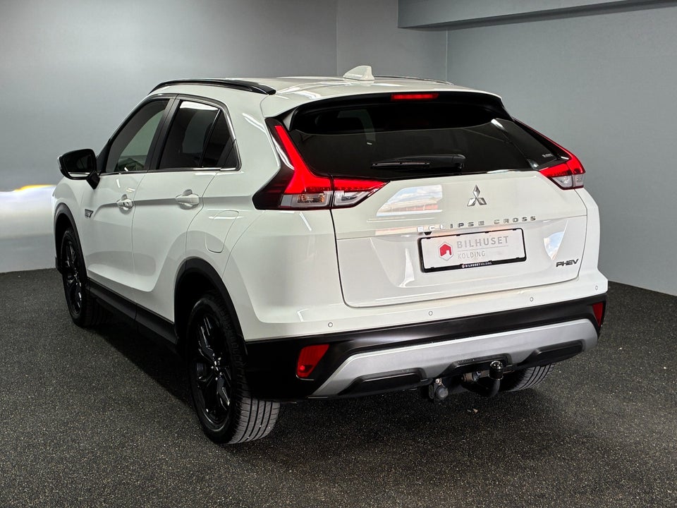 Mitsubishi Eclipse Cross 2,4 PHEV Intense CVT 4WD 5d