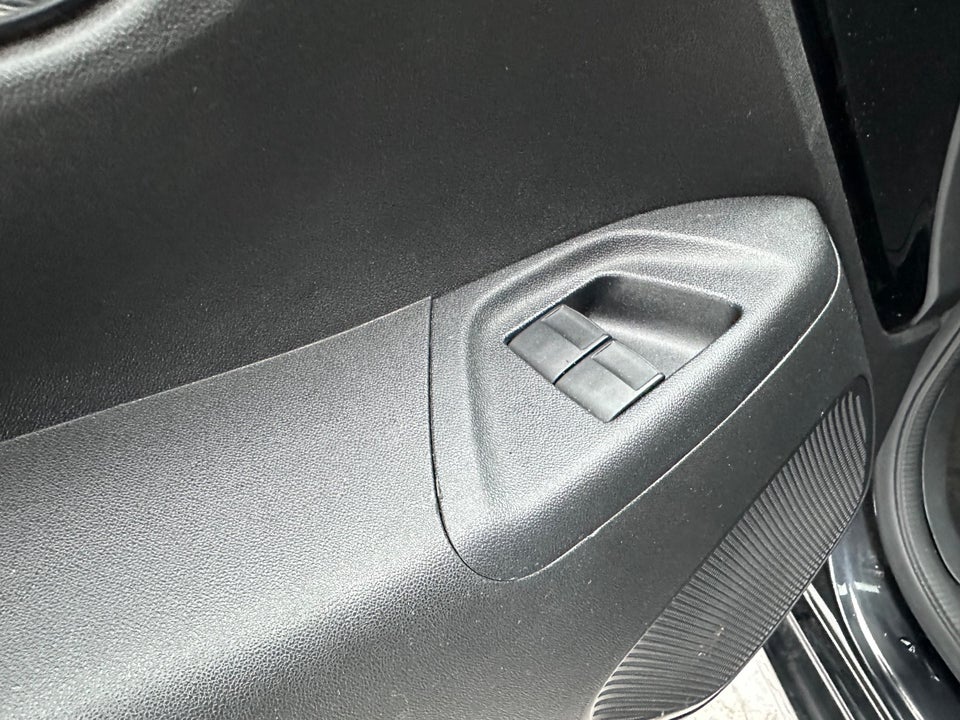 Peugeot 108 1,0 e-VTi 69 Desire TOP! 5d