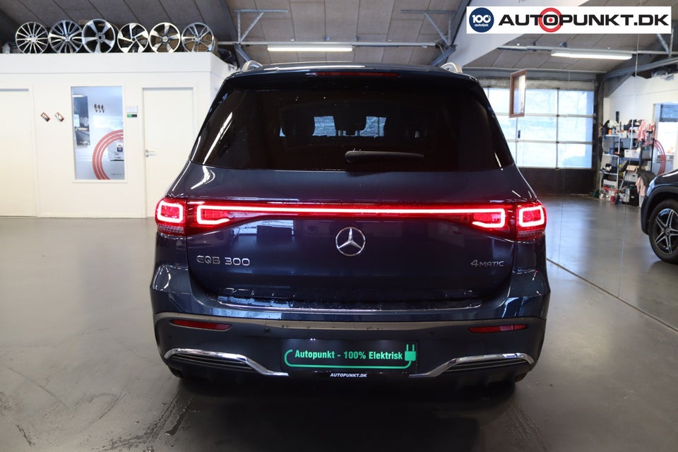 Mercedes EQB300 AMG Line 4Matic 5d