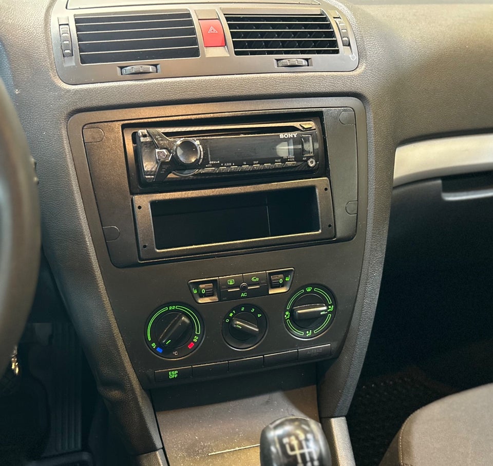 Skoda Octavia 2,0 TDi Ambiente 5d