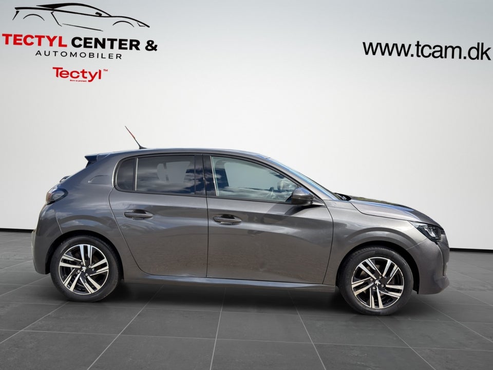 Peugeot 208 1,2 PureTech 100 Allure Sky 5d