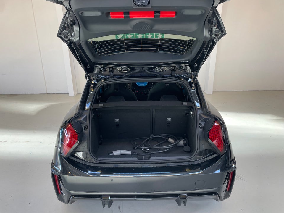 MINI Cooper SE JCW Trim XL 3d