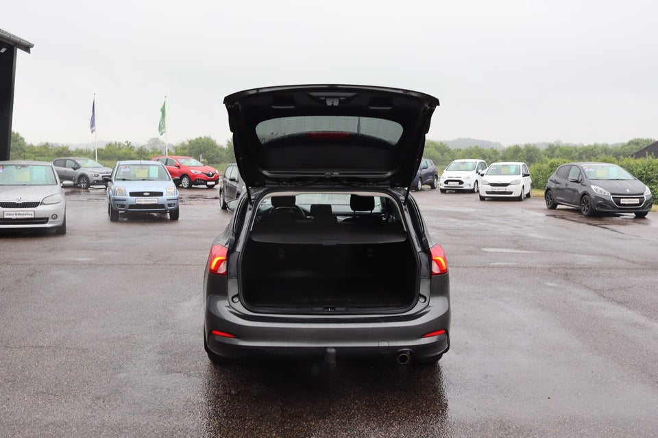 Ford Focus 1,5 EcoBlue ST-Line Business stc. 5d