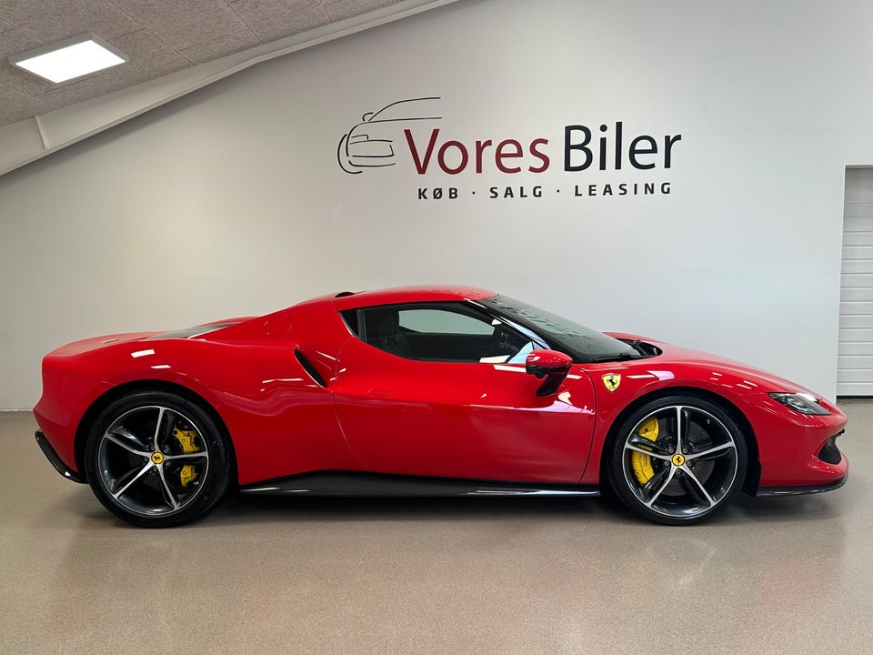 Ferrari 296 GTB 2,9 DCT 2d