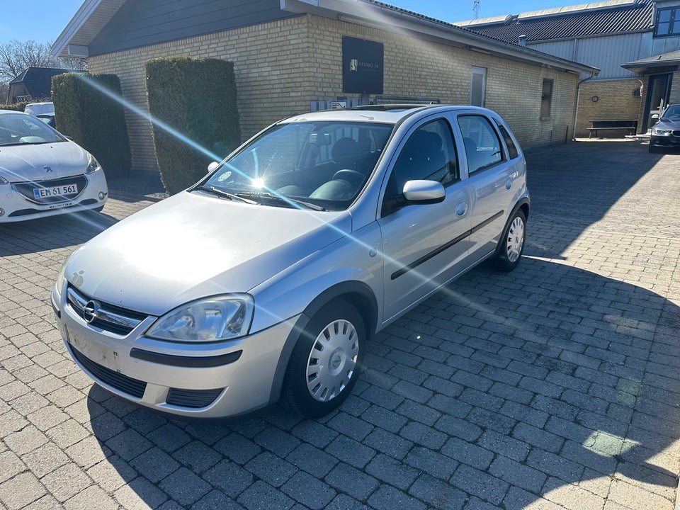 Opel Corsa 1,2 16V Enjoy 5d