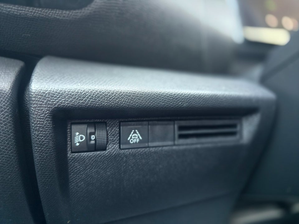Citroën C4 1,2 PureTech 100 Feel 5d