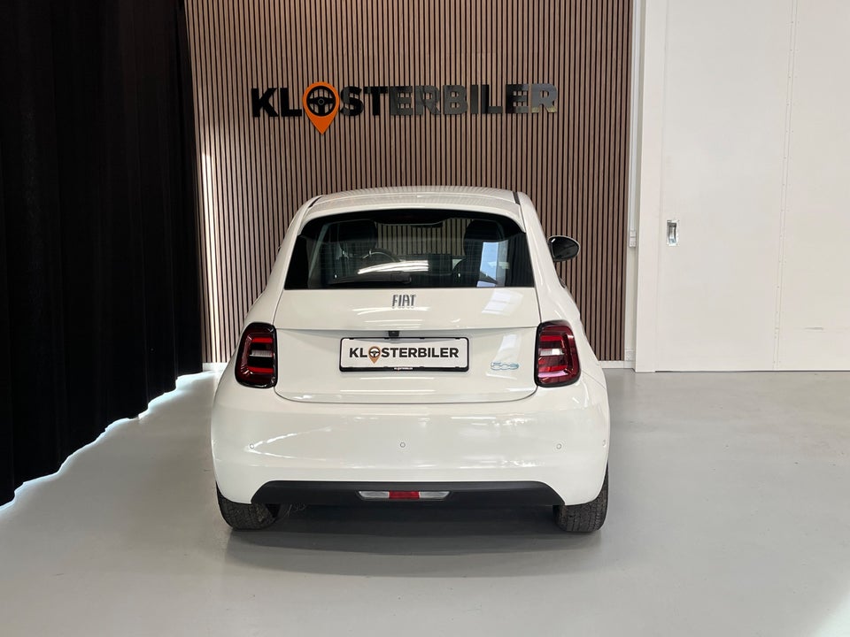 Fiat 500e 42 Icon 3d