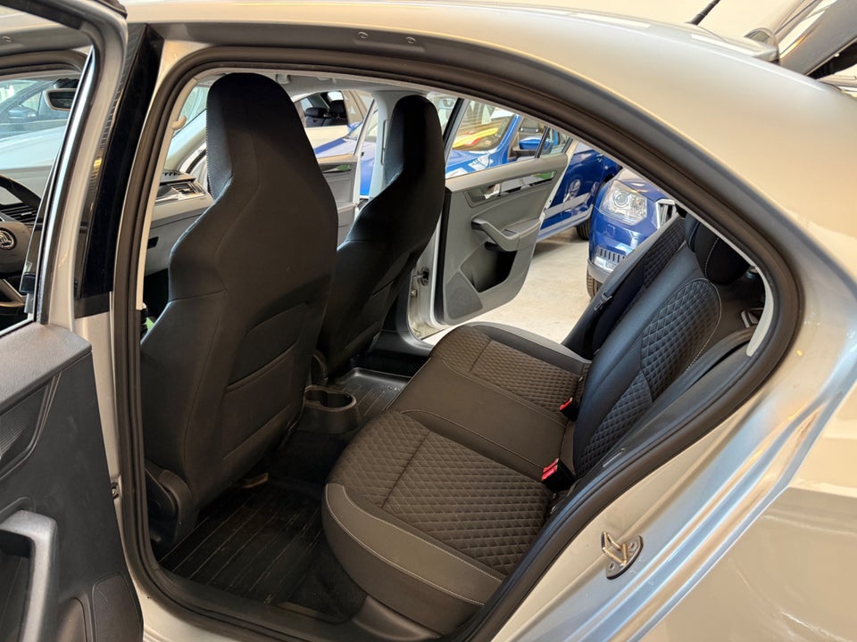 Skoda Rapid 1,0 TSi 110 ICE 5d