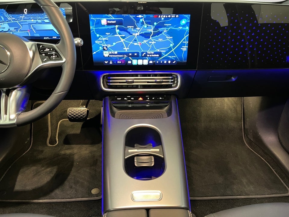 Mercedes CLA350 EQ Progressive 4Matic 4d
