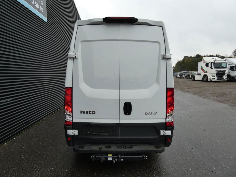 Iveco Daily 3,0 35S18 12m³ Van AG8