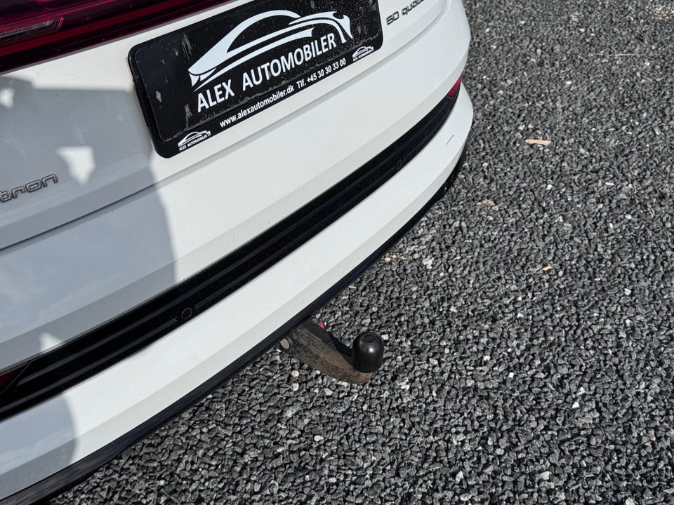 Audi e-tron 50 S-line quattro 5d