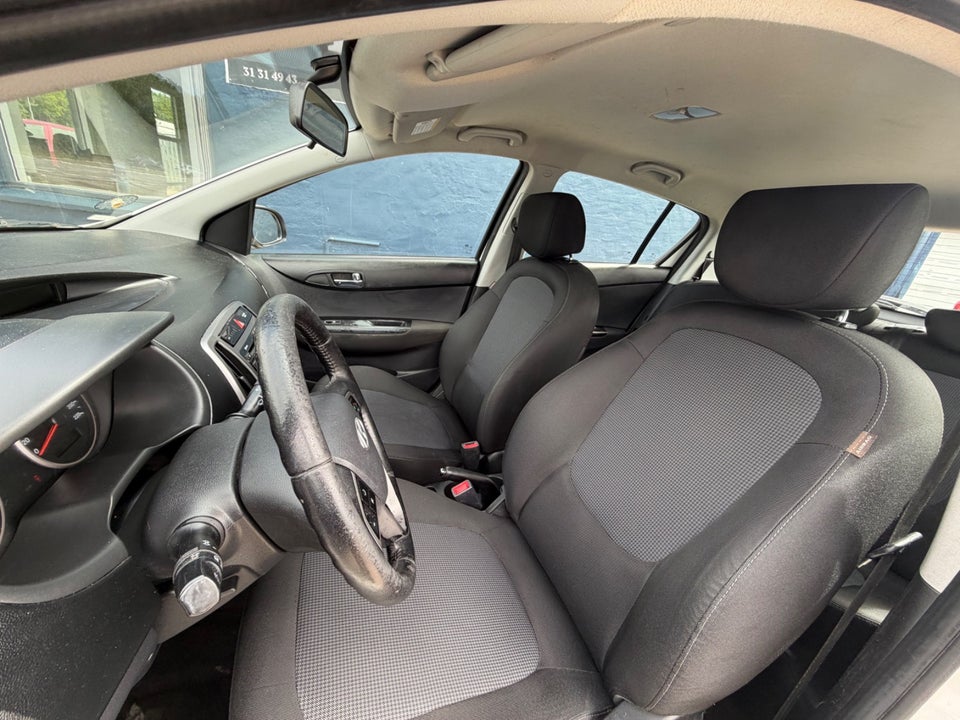 Hyundai i20 1,25 Classic XTR 5d