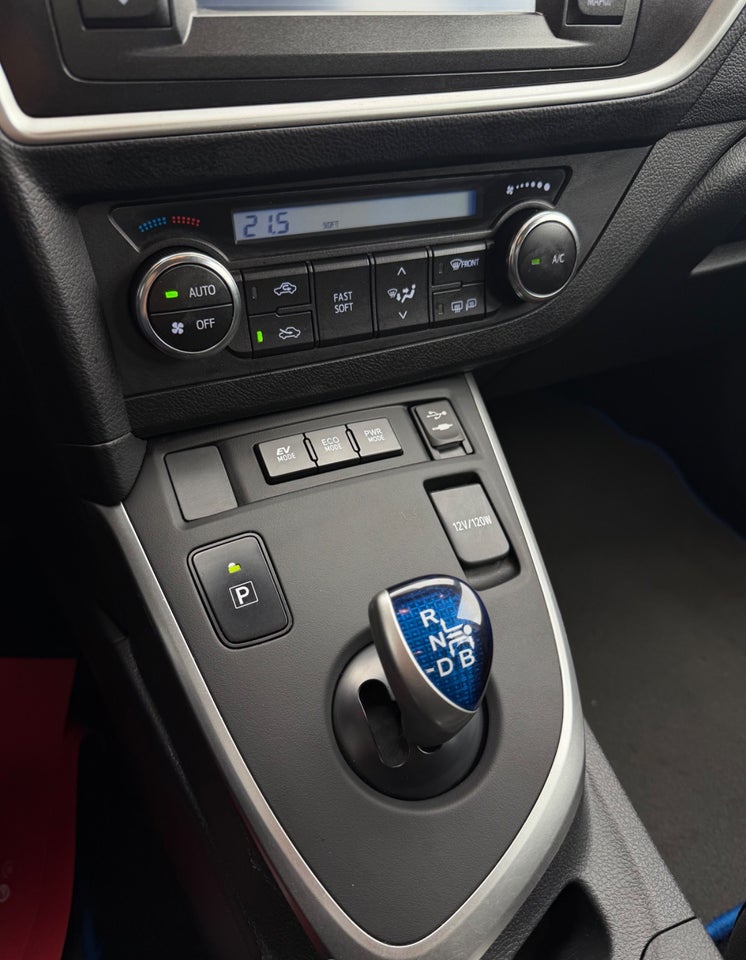 Toyota Auris 1,8 Hybrid H2 Comfort CVT 5d