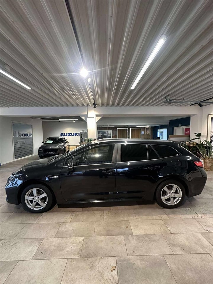 Suzuki Swace 1,8 HEV Active stc. e-CVT 5d