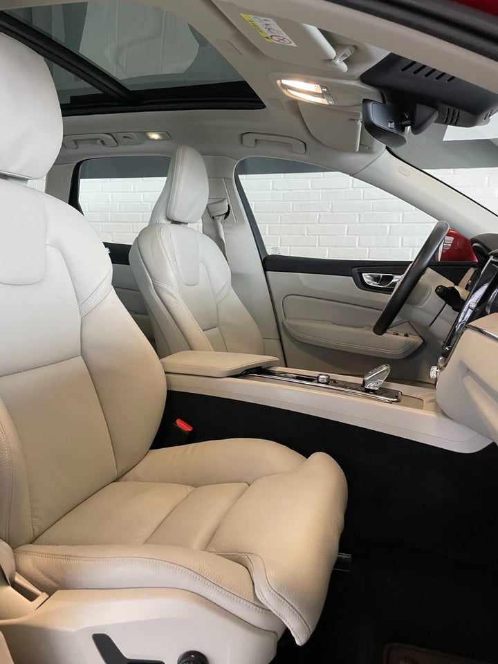 Volvo XC60 2,0 T6 ReCharge Inscription aut. AWD 5d