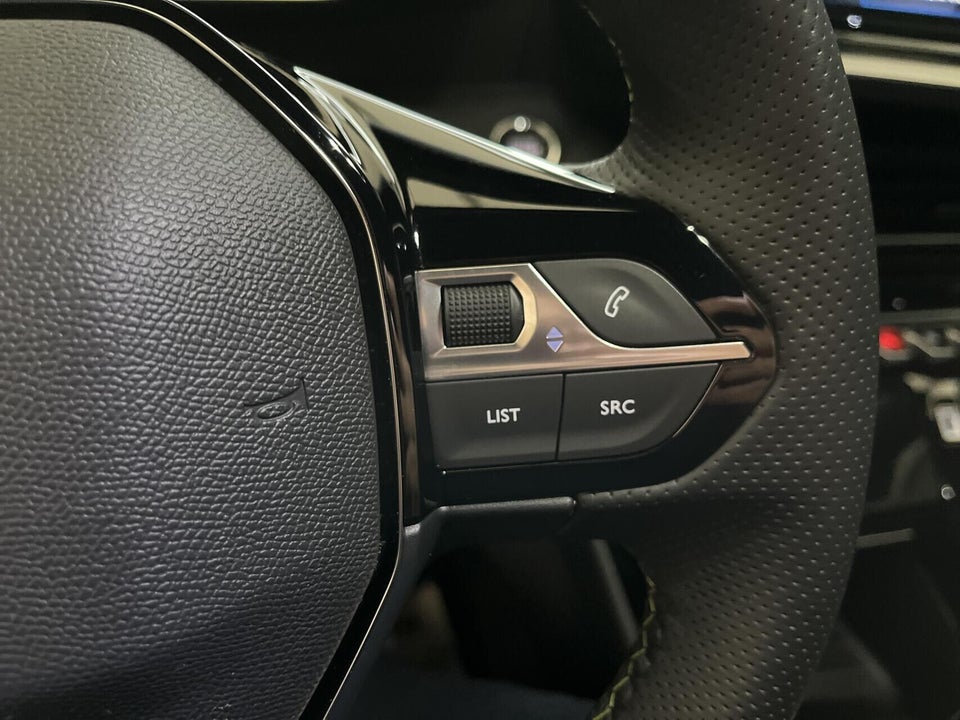 Peugeot e-2008 54 GT 5d