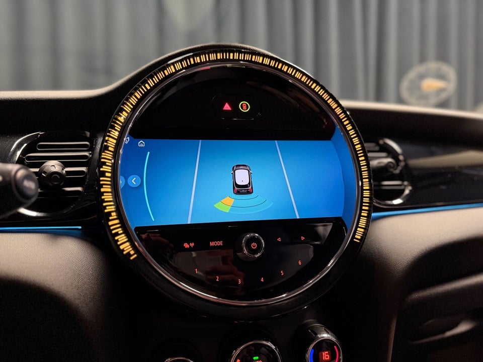 MINI Cooper SE Classic Trim 3d