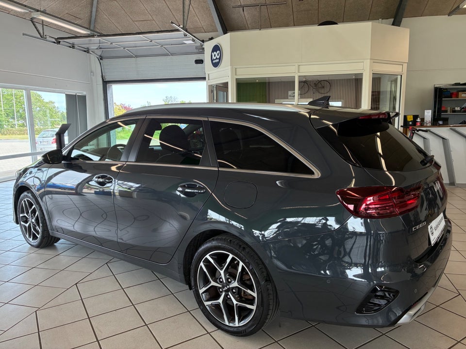 Kia Ceed 1,6 PHEV Upgrade Premium SW DCT 5d