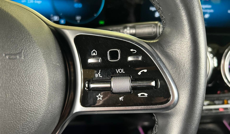 Mercedes EQA250 Progressive 5d