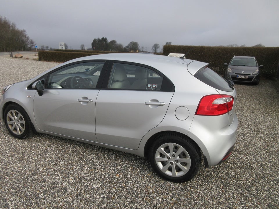 Kia Rio 1,2 CVVT Style+ 5d