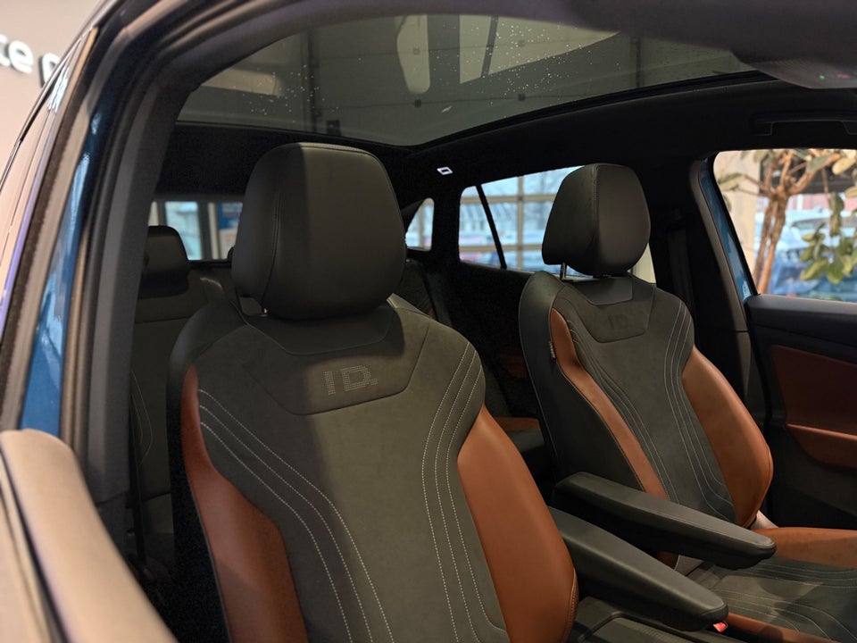 VW ID.4 77 Pro Performance Tech 5d