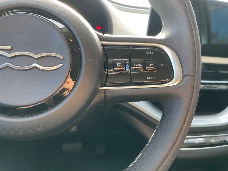 Fiat 500e 42 Icon 3d