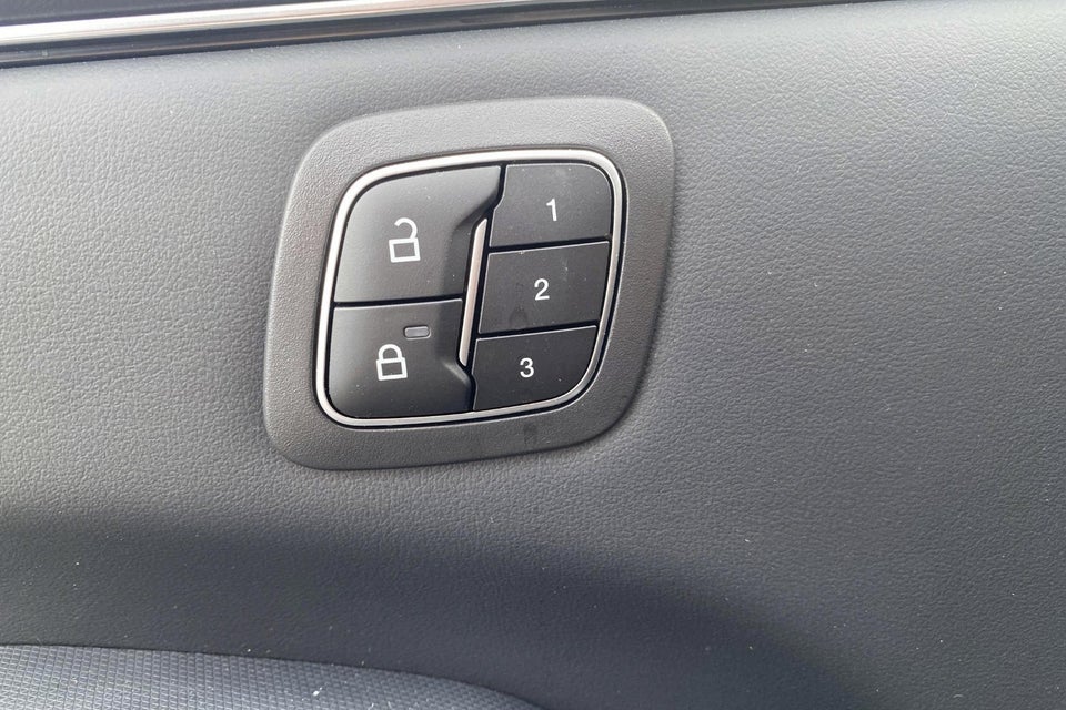 Ford Mustang Mach-E 98 Premium Extended Range AWD 5d