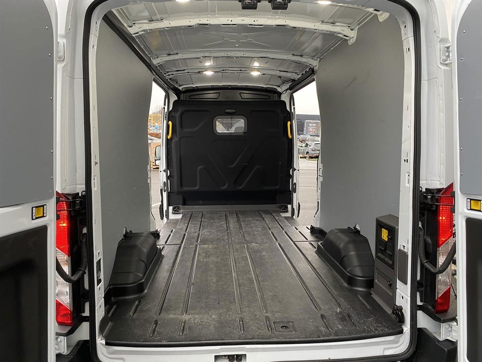 Ford E-Transit 350 L3 Van 68 Trend H2 RWD