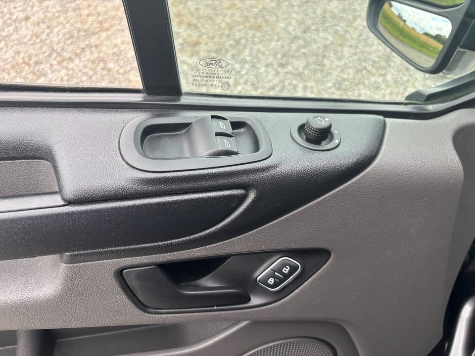 Ford Transit Custom Kombi 320S 2,0 TDCi 105 Trend