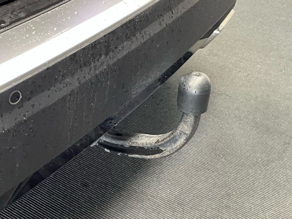 Peugeot 2008 1,2 PureTech 130 Sportium 5d