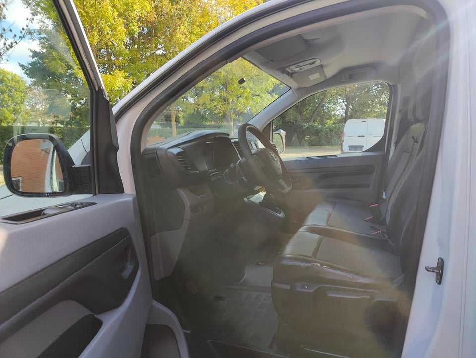 Toyota ProAce 2,0 D 120 Long Comfort 4d