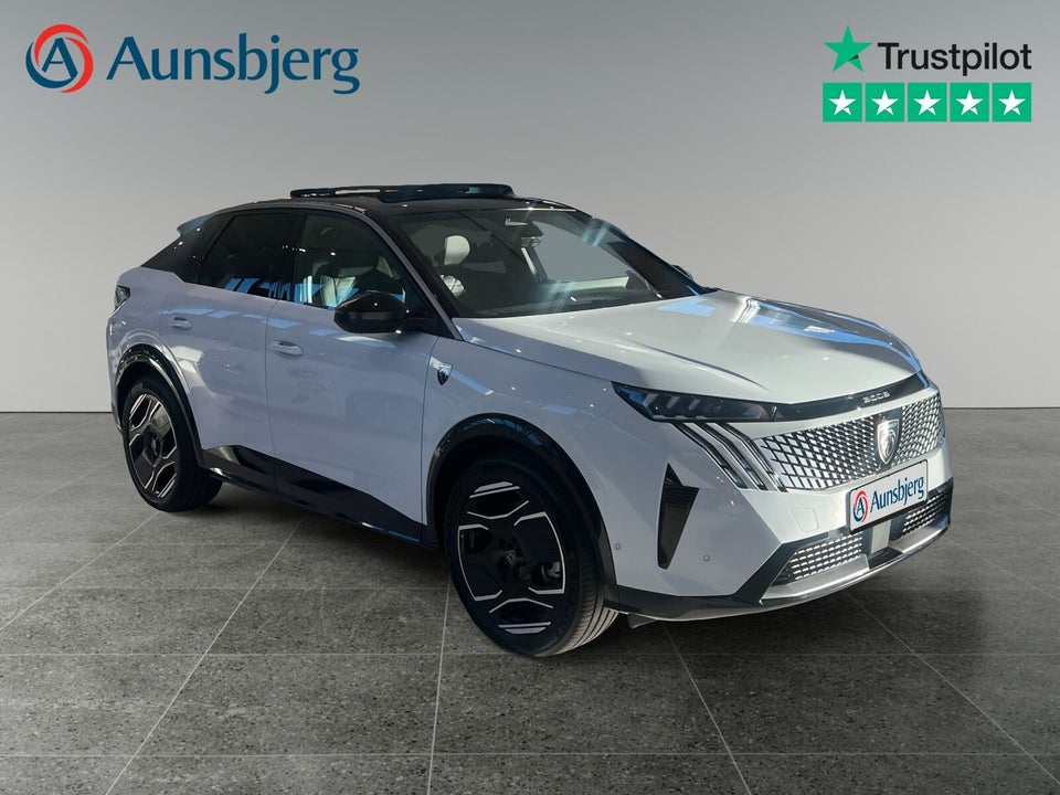 Peugeot e-3008 77 GT Pack 5d