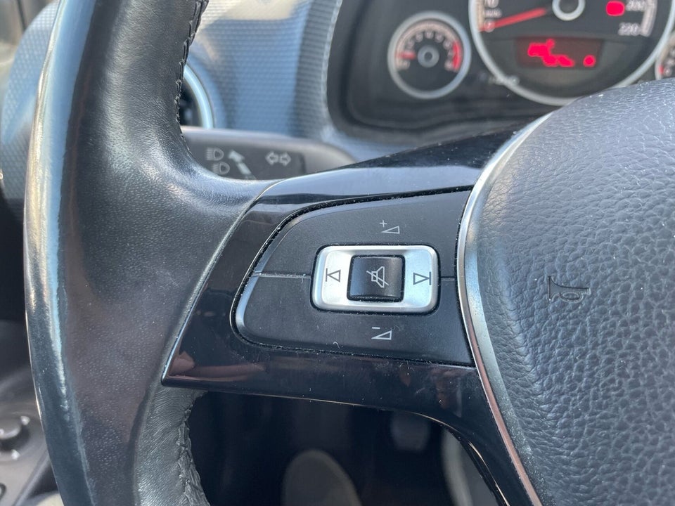VW Up! 1,0 MPi 60 Move BMT 5d