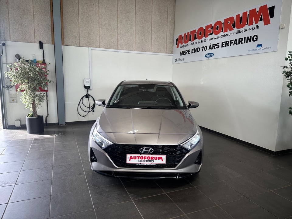 Hyundai i20 1,0 T-GDi Advanced DCT 5d