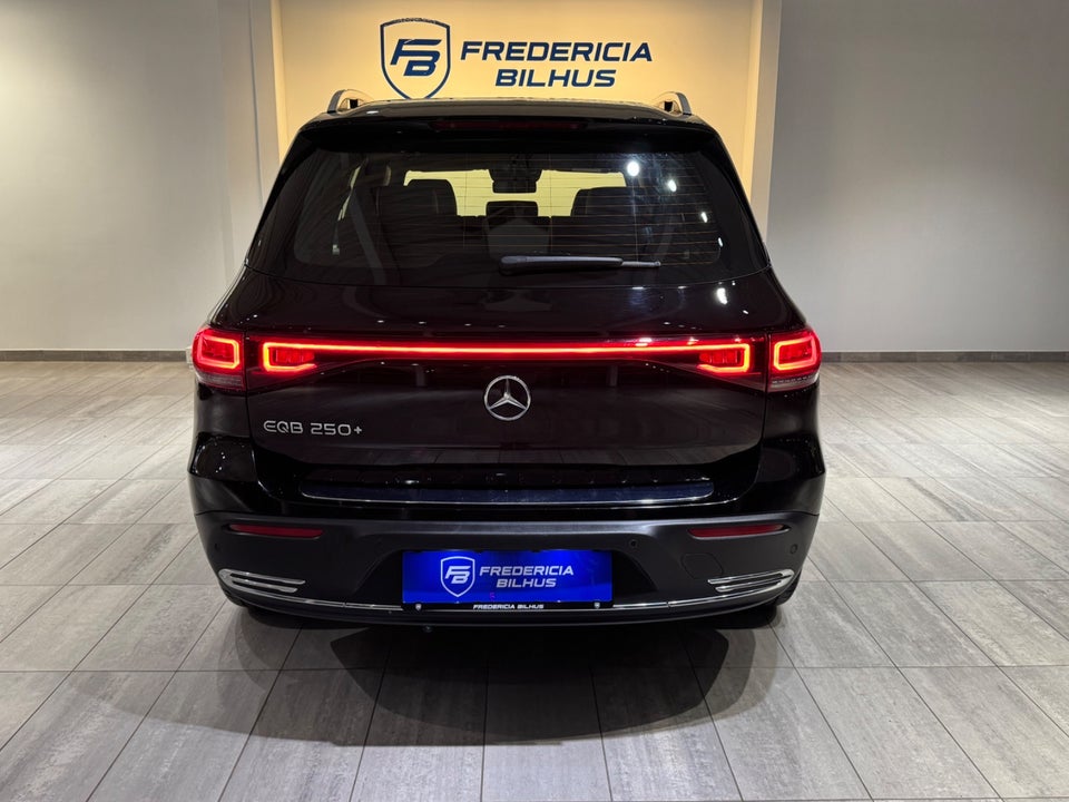 Mercedes EQB250+ 5d