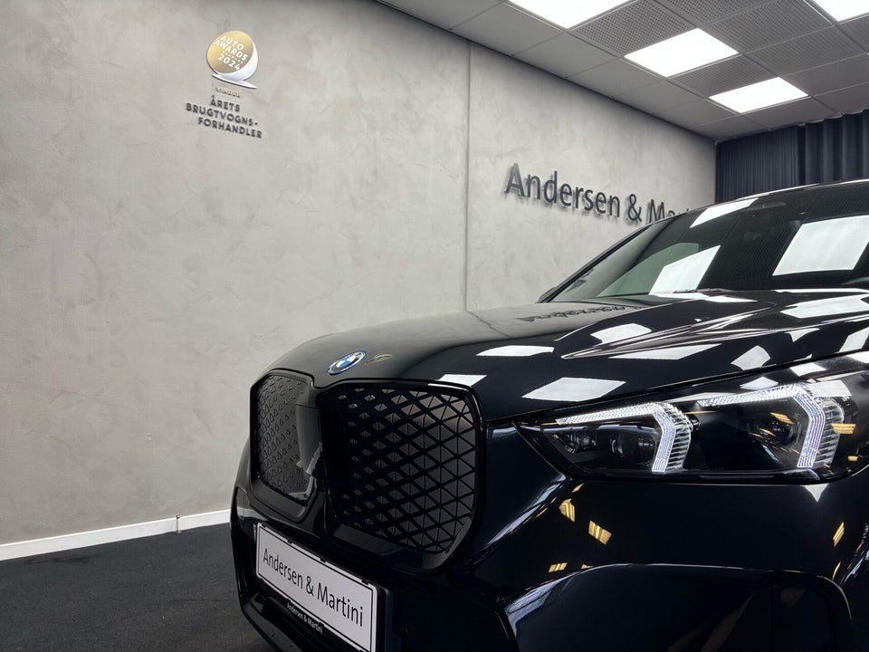 BMW iX1 xDrive30 M-Sport 5d