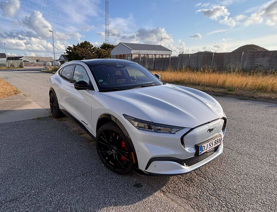Ford Mustang Mach-E 91 Extended Range AWD 5d