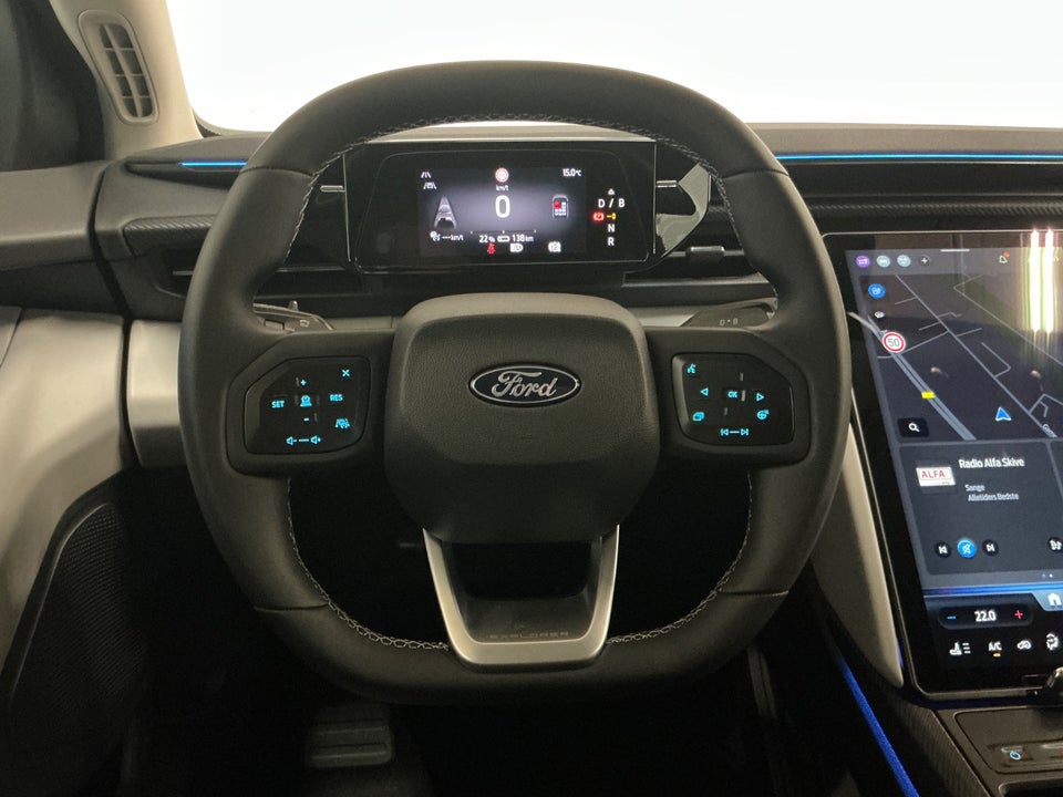 Ford Explorer 77 Premium Extended Range 5d