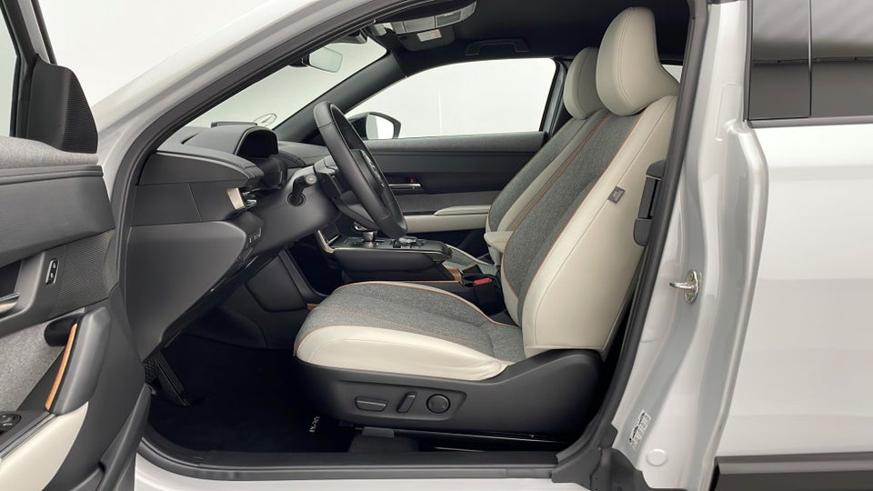 Mazda MX-30 0,8 e-SkyActiv R-EV Makoto 5d