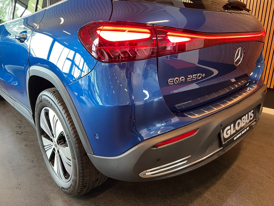 Mercedes EQA250+ Progressive Advance 5d