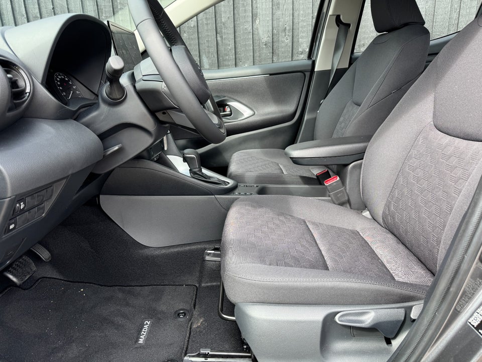 Mazda 2 1,5 Hybrid Centre-Line CVT 5d