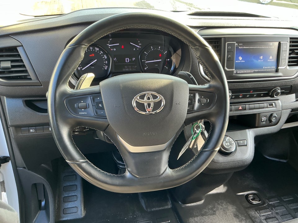 Toyota ProAce 2,0 D 144 Long Comfort Master aut. 4d