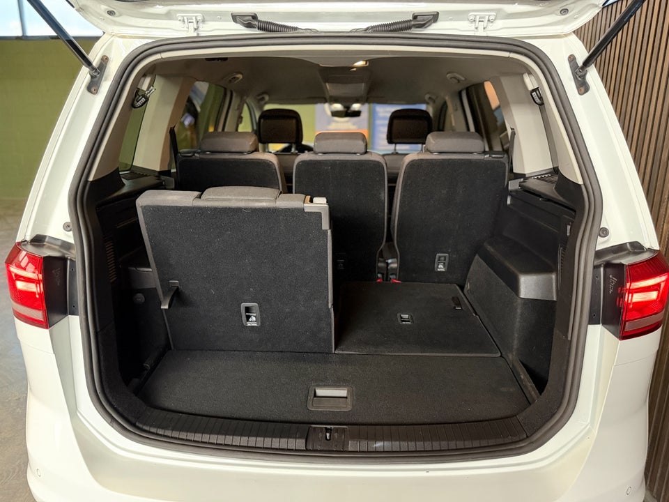VW Touran 2,0 TDi 150 Comfortline DSG 7prs 5d