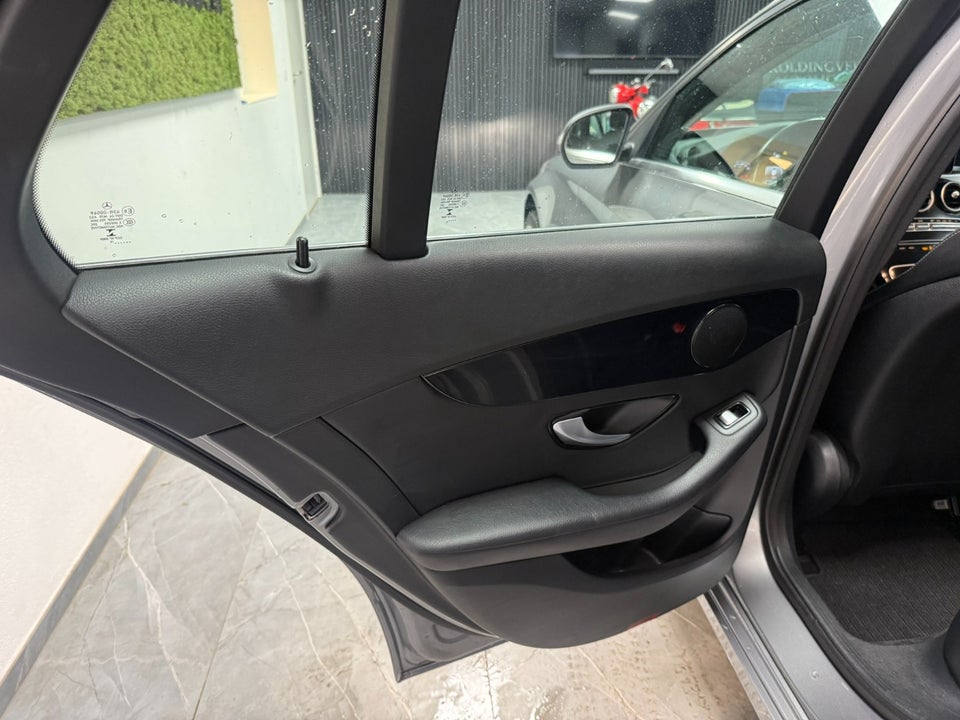 Mercedes C200 1,6 BlueTEC stc. aut. 5d