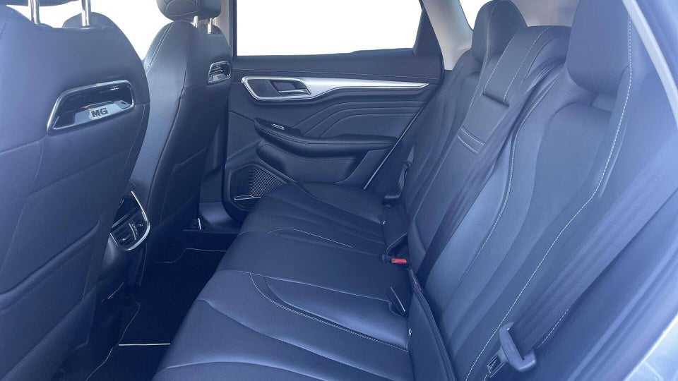 MG Marvel R Luxury 5d