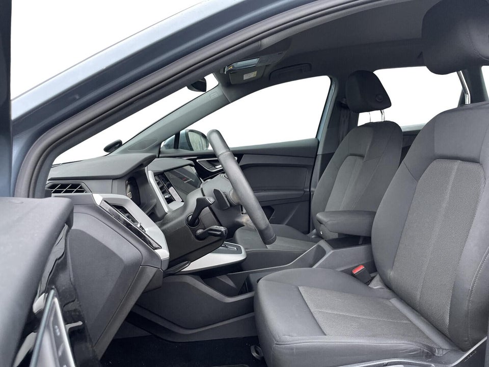 Audi Q4 e-tron 40 Attitude 5d