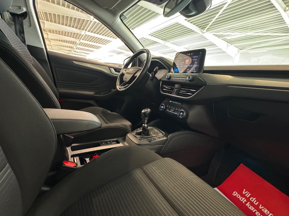 Ford Focus 1,0 EcoBoost Titanium 5d